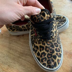 Leopard print sneakers Vans size 8 women